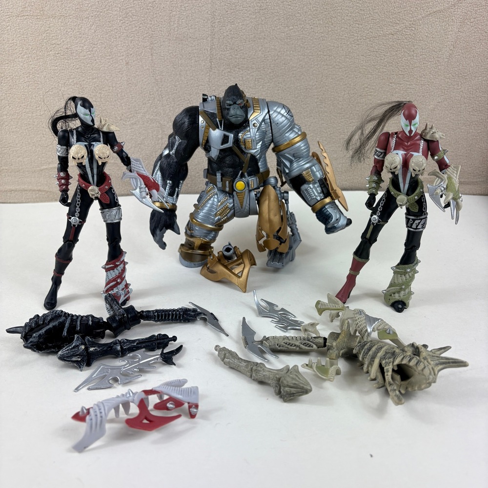 VTG‎ McFarlane Toys 1996 Series 4 Figure Lot Cy-Gor Gold Repaint She-Spawn x 2